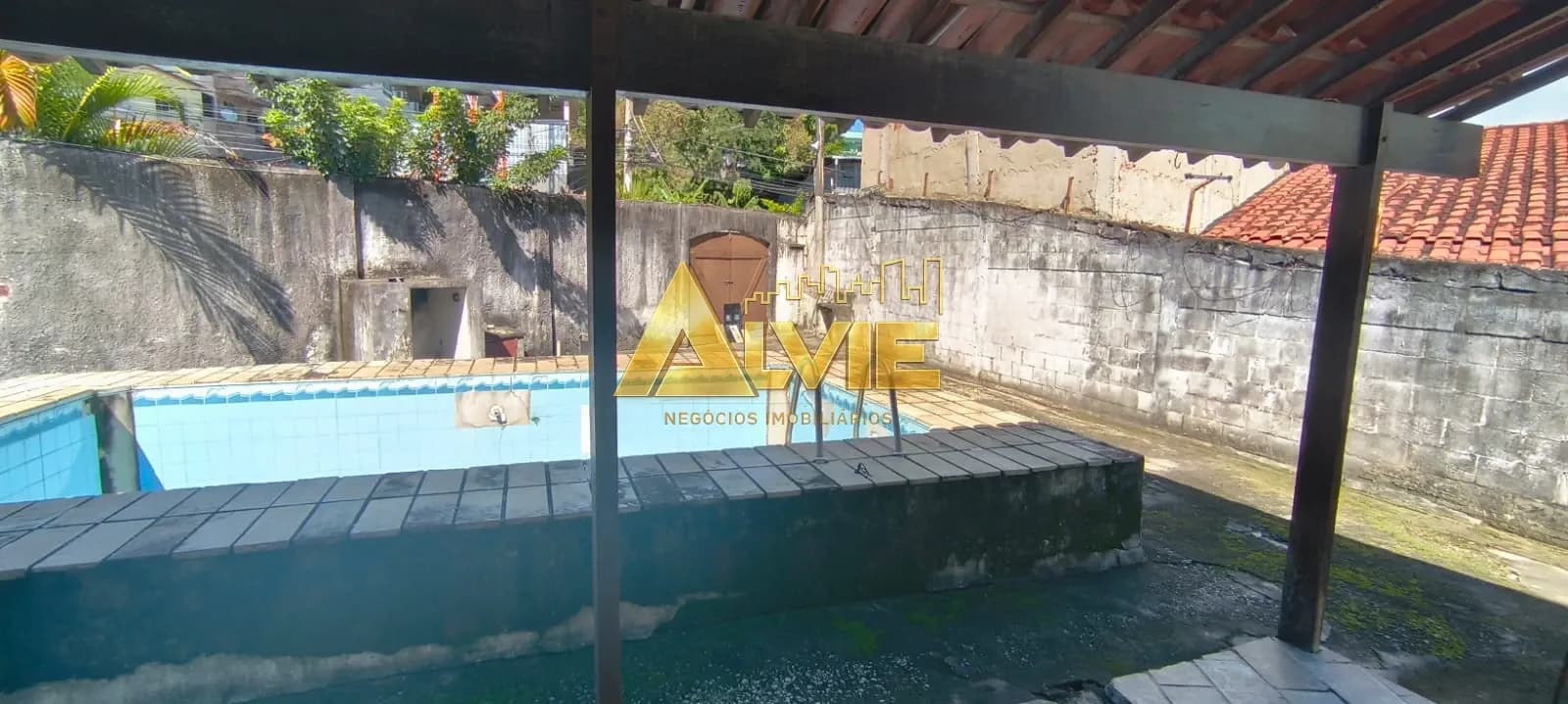 CASA ANIL COND. JARDIM CLARICE